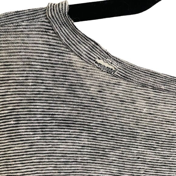 LF Emma & Sam re-worked Tee Shirt Sz M Cropped Gray Grunge cut up hole destroyed - Picture 8 of 12